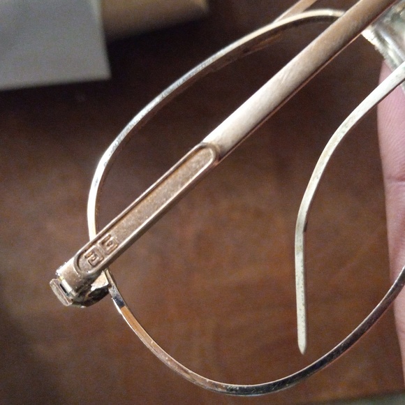 Givenchy Grande Sport aviator frames - Picture 4 of 4